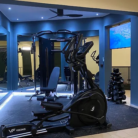 View - Heated Pool & Gym & Sauna - Majestic Views - 5 Min Drive From Center فيلة خانيا