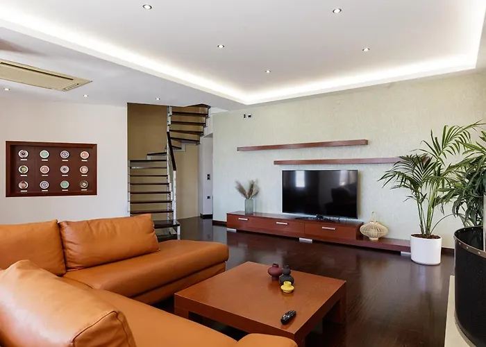 View - Heated Pool & Gym - Majestic Views - 5 Min Drive From Center 하니아