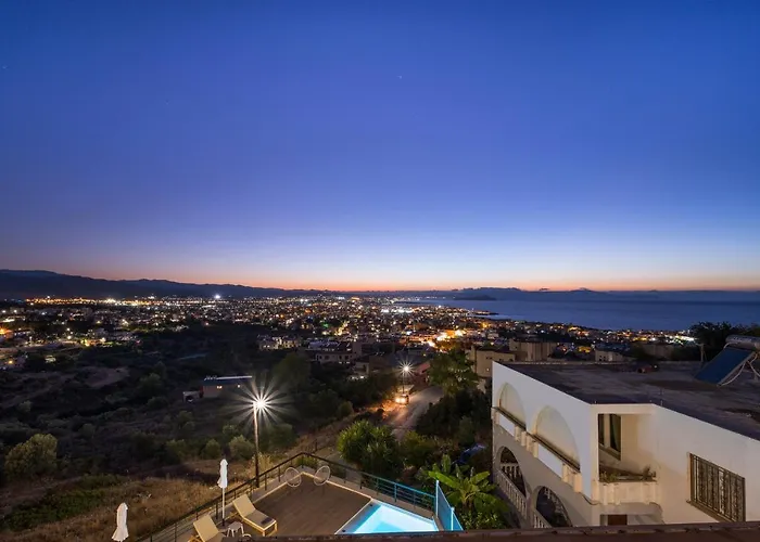 View - Heated Pool & Gym - Majestic Views - 5 Min Drive From Center 빌라 하니아