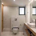 View - Heated Pool & Gym & Sauna - Majestic Views - 5 Min Drive From Center Villa *