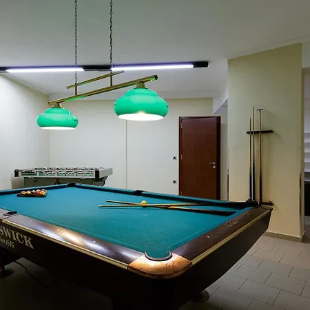 Villa View - Heated Pool & Gym - Majestic Views - 5 Min Drive From Center *