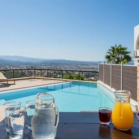 View - Heated Pool & Gym - Majestic Views - 5 Min Drive From Center Villa *