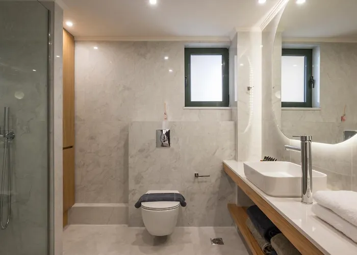 View - Heated Pool & Gym - Majestic Views - 5 Min Drive From Center Villa *